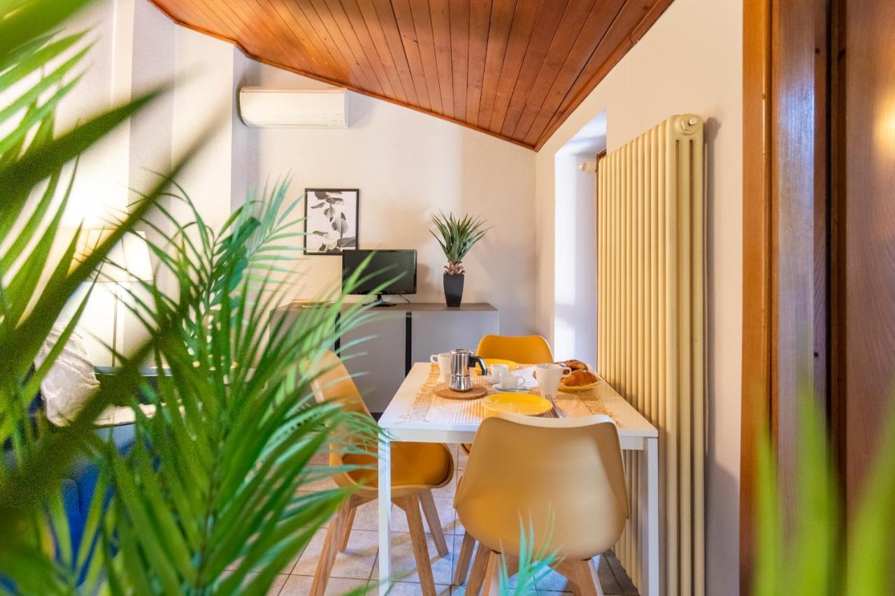 Blue Attic - Historical Como City Center By Rent All Como Exteriér fotografie